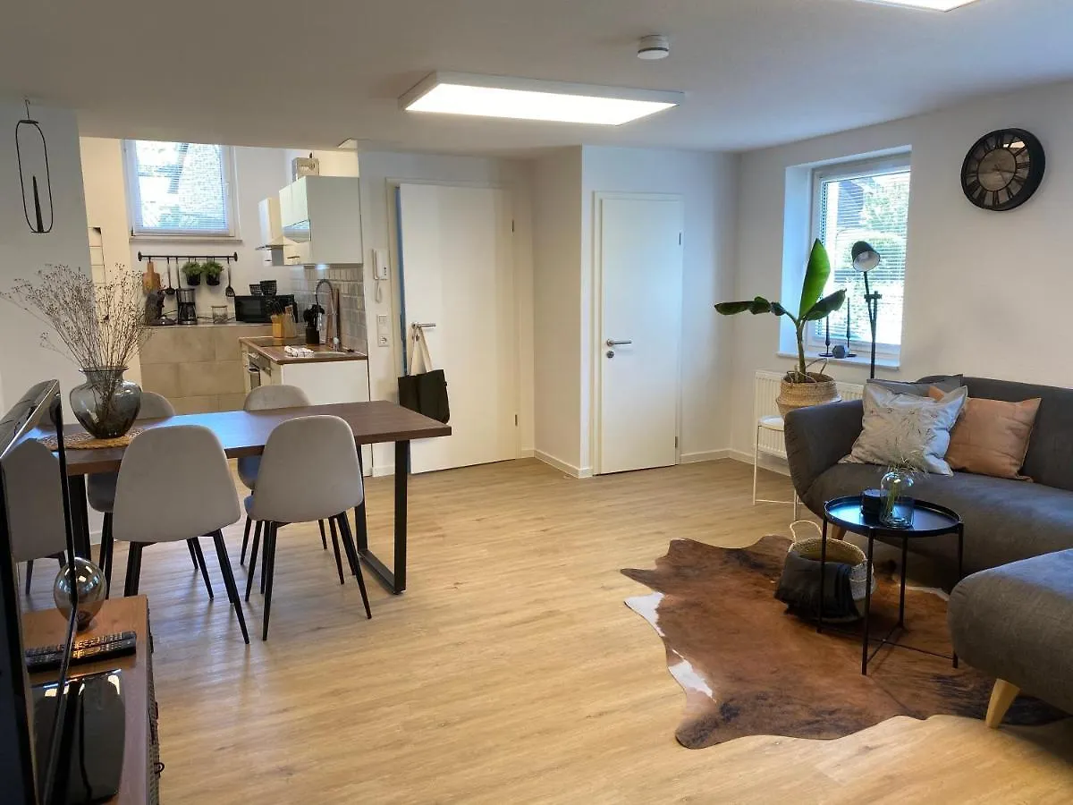 Apartment ☆Fewo Altes Kino - Modern - Quiet - 65M² - Tv - Netflix - Wlan☆ Momlingen