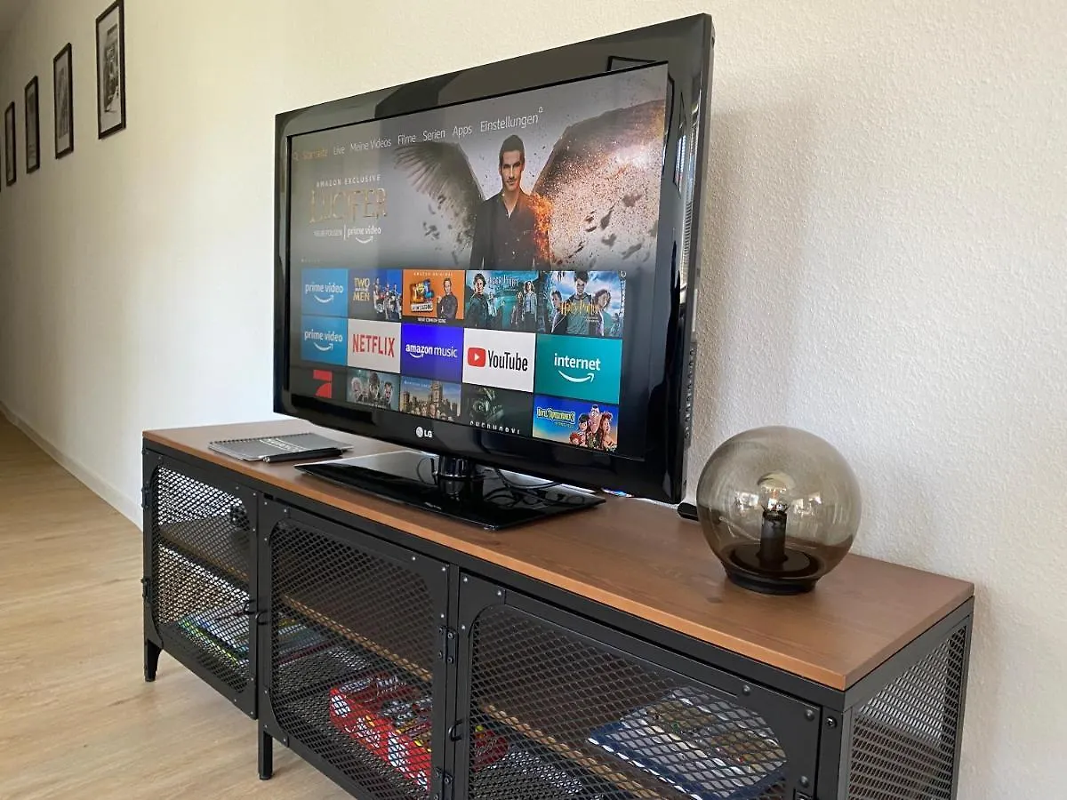 ☆Fewo Altes Kino - Modern - Quiet - 65M² - Tv - Netflix - Wlan☆ Momlingen